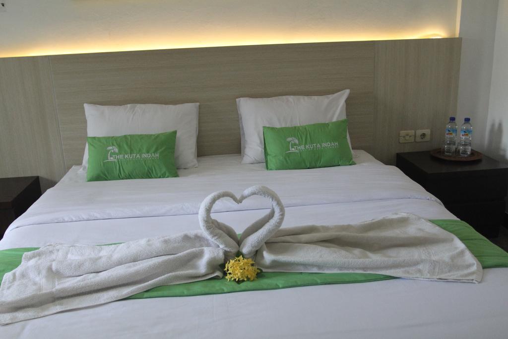 Kuta Indah Hotel Екстериор снимка