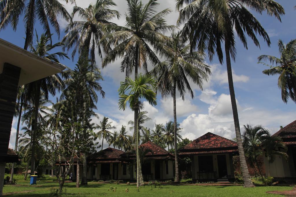 Kuta Indah Hotel Екстериор снимка