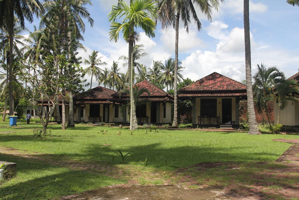 Kuta Indah Hotel Екстериор снимка