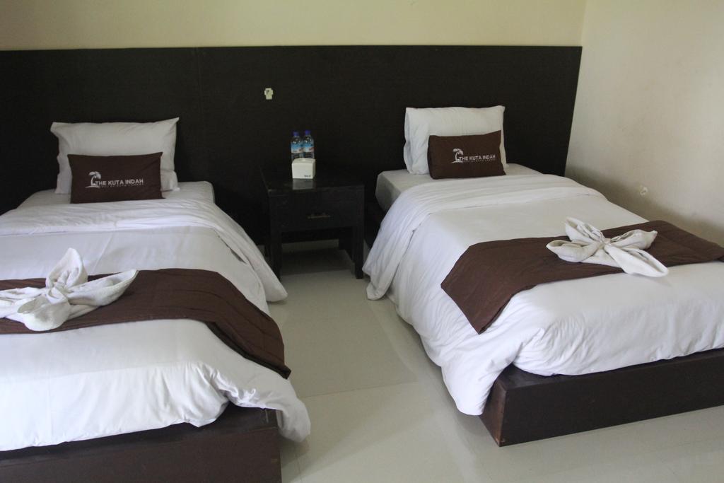 Kuta Indah Hotel Екстериор снимка