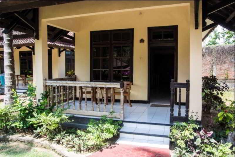 Kuta Indah Hotel Екстериор снимка