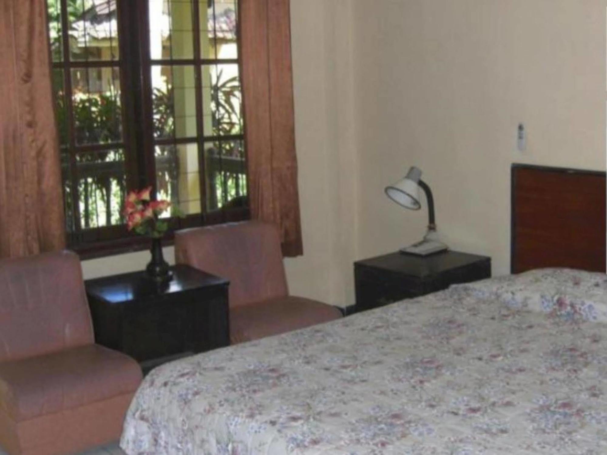 Kuta Indah Hotel Екстериор снимка