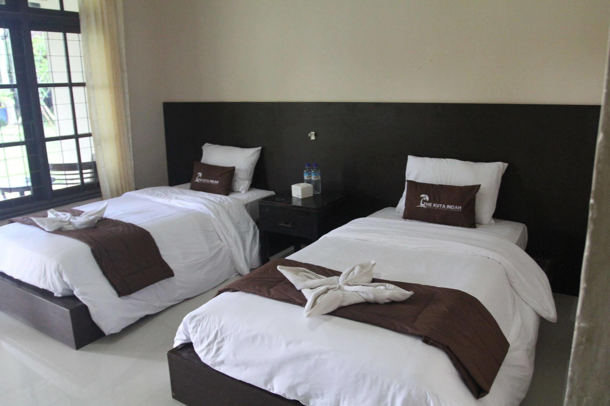 Kuta Indah Hotel Екстериор снимка