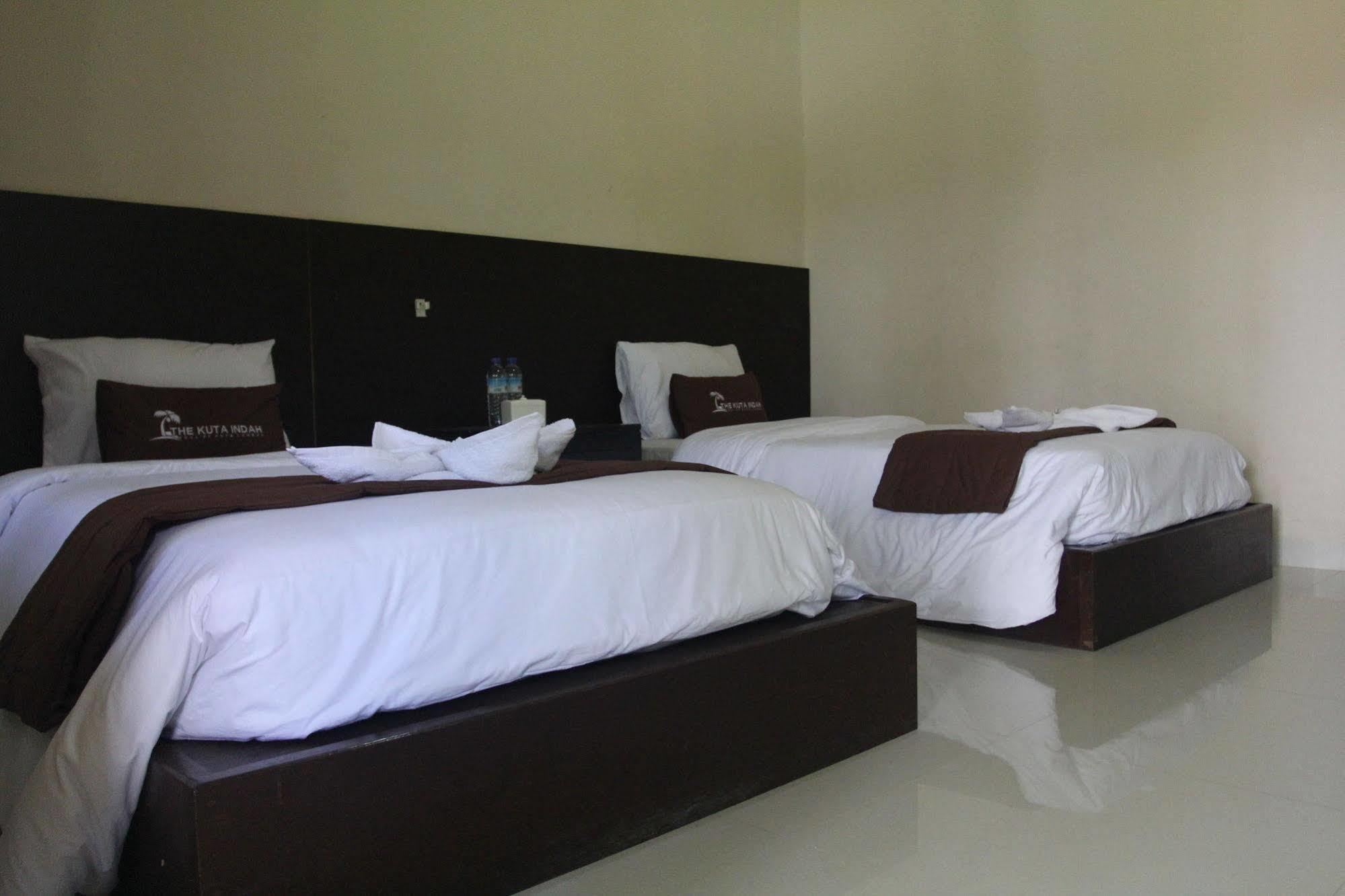Kuta Indah Hotel Екстериор снимка