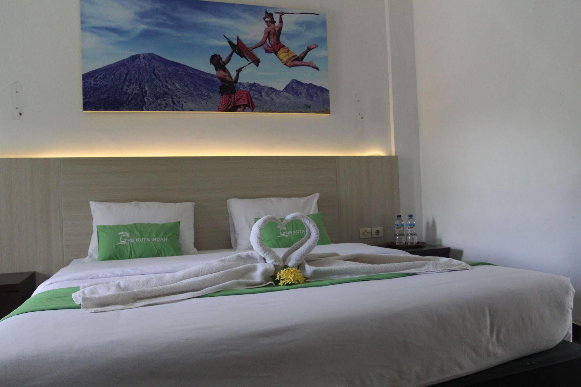 Kuta Indah Hotel Екстериор снимка