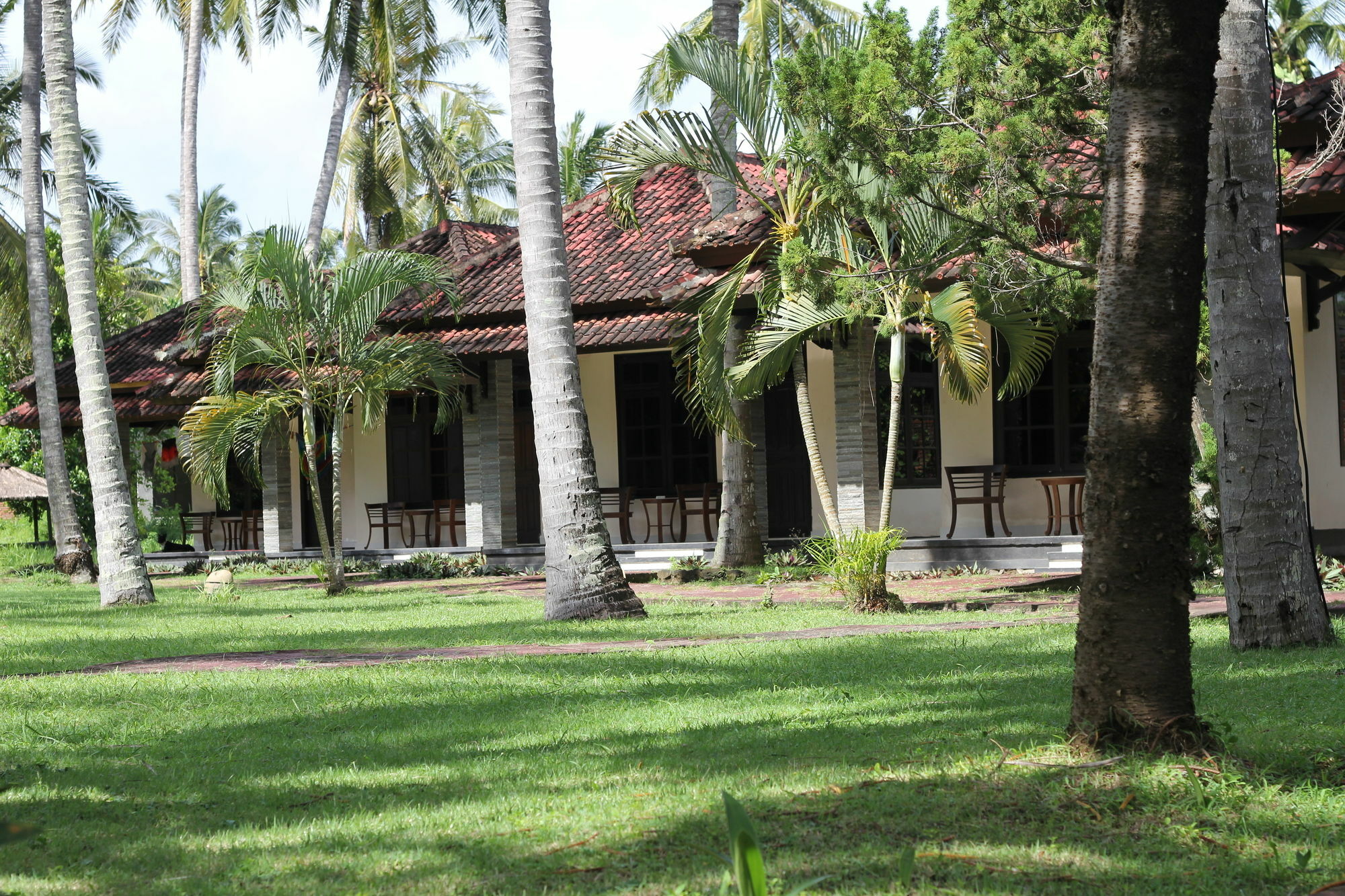 Kuta Indah Hotel Екстериор снимка